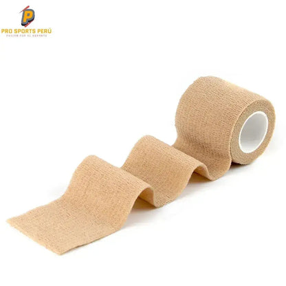 Rollo de vendaje autoadhesivo Coban de 5 cm color piel o beige deportivo.